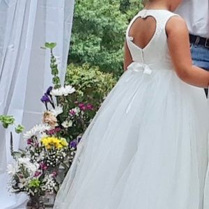 David's Bridal Flower Girl Dress